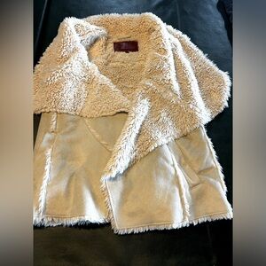 Suede and faux fur vest